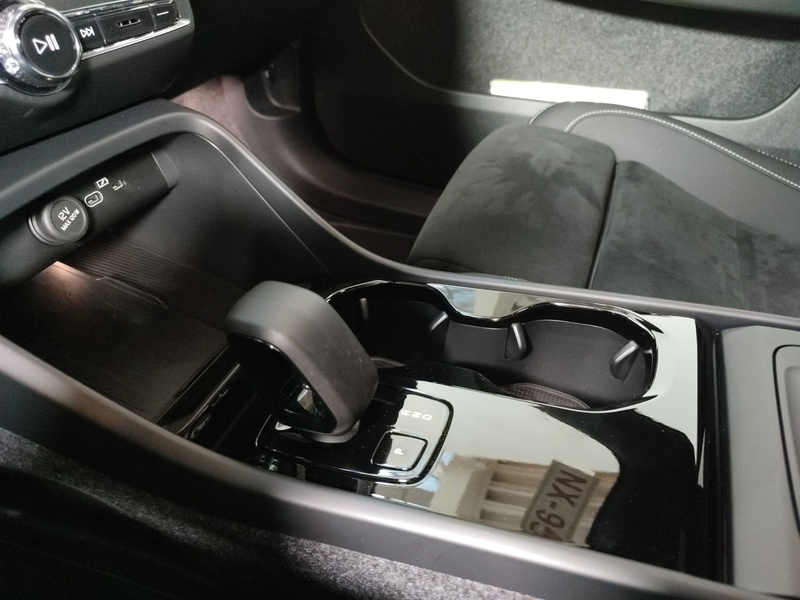 Volvo EX40 vaihtoauto