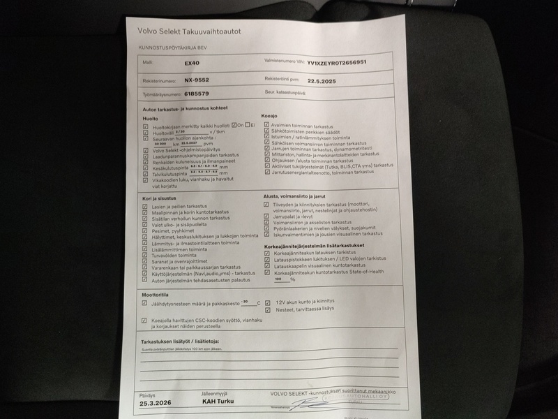 Volvo EX40 vaihtoauto