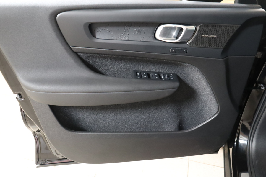 Volvo EC40 vaihtoauto