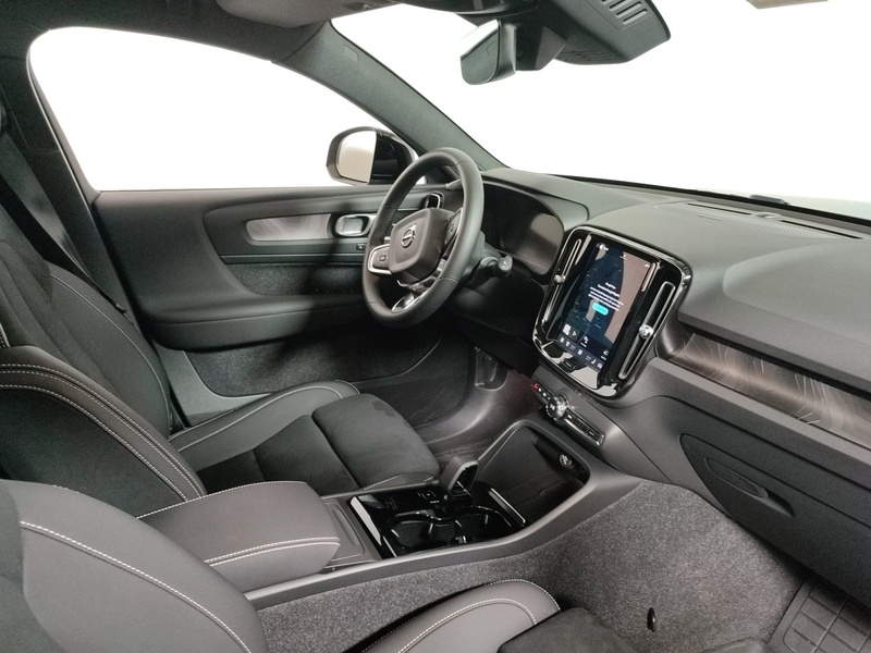 Volvo EX40 vaihtoauto