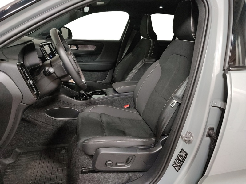 Volvo EX40 vaihtoauto