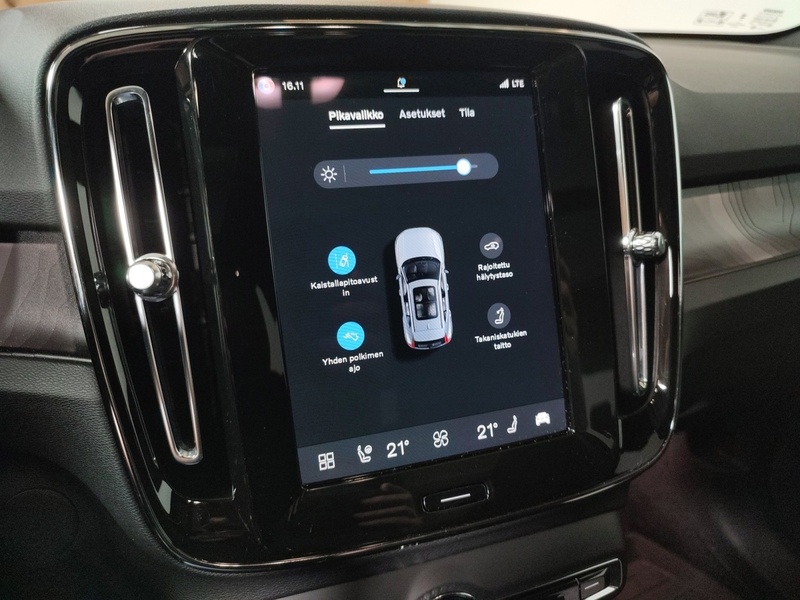 Volvo EX40 vaihtoauto