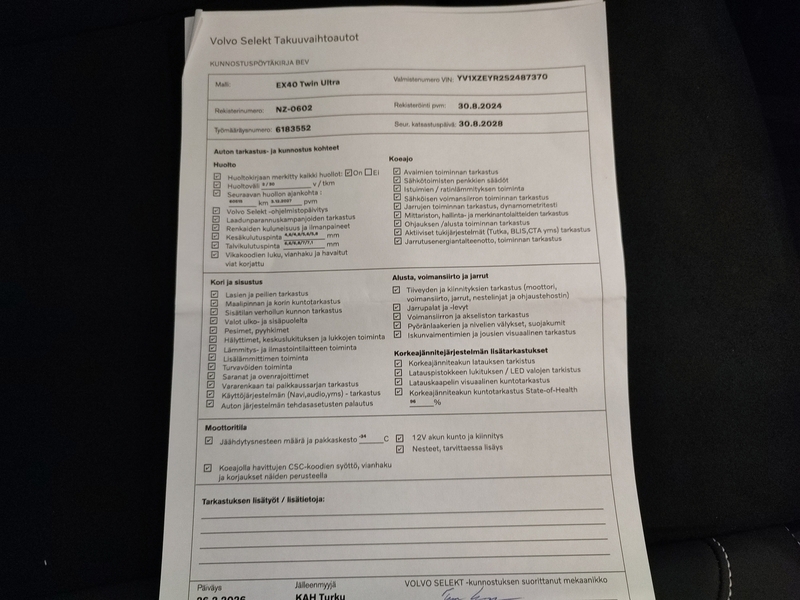 Volvo EX40 vaihtoauto