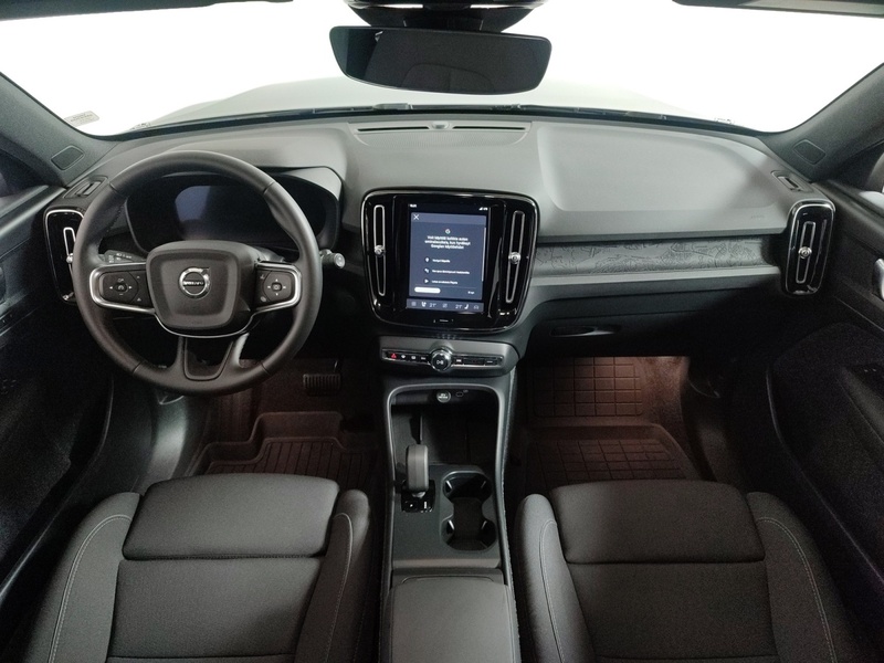 Volvo EX40 vaihtoauto