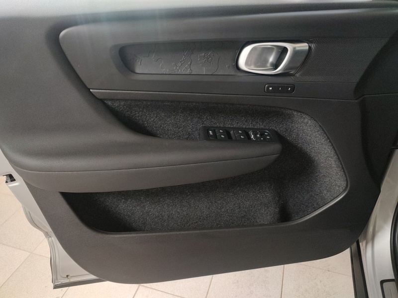 Volvo EX40 vaihtoauto