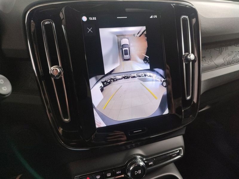 Volvo EX40 vaihtoauto