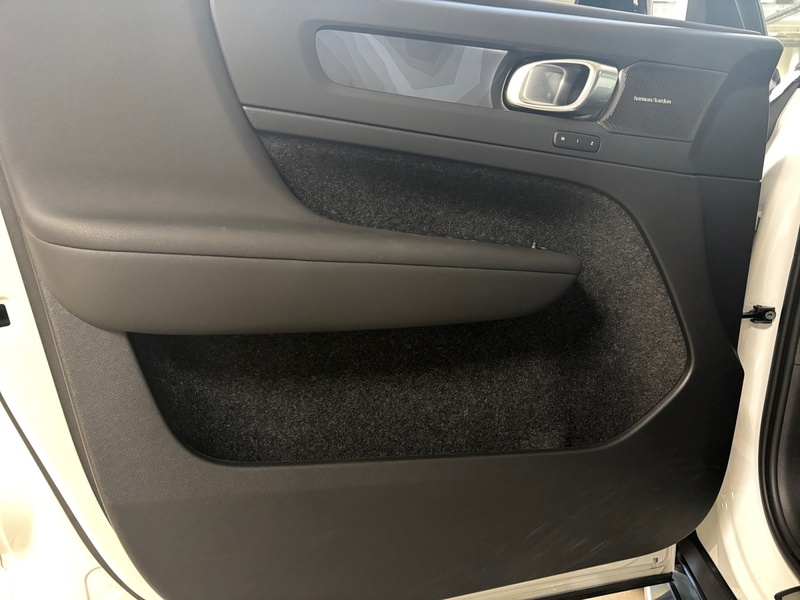 Volvo EX40 vaihtoauto