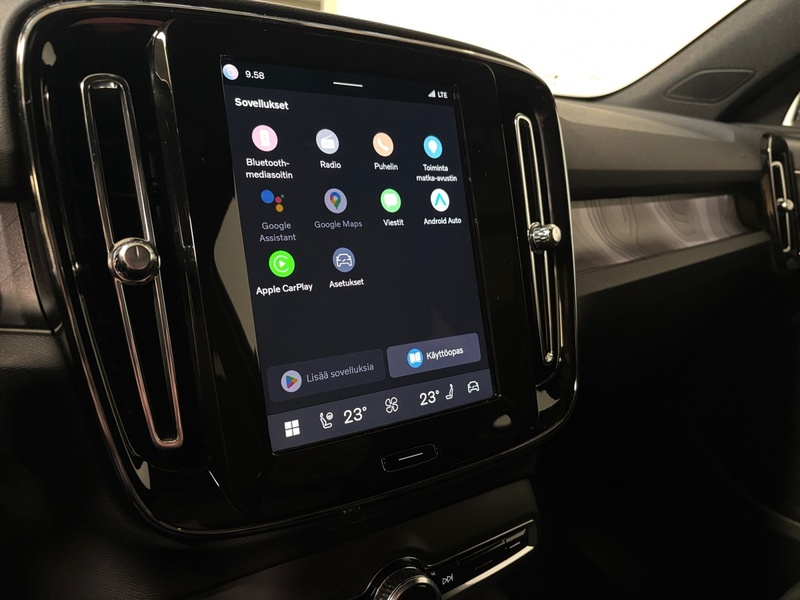 Volvo EX40 vaihtoauto