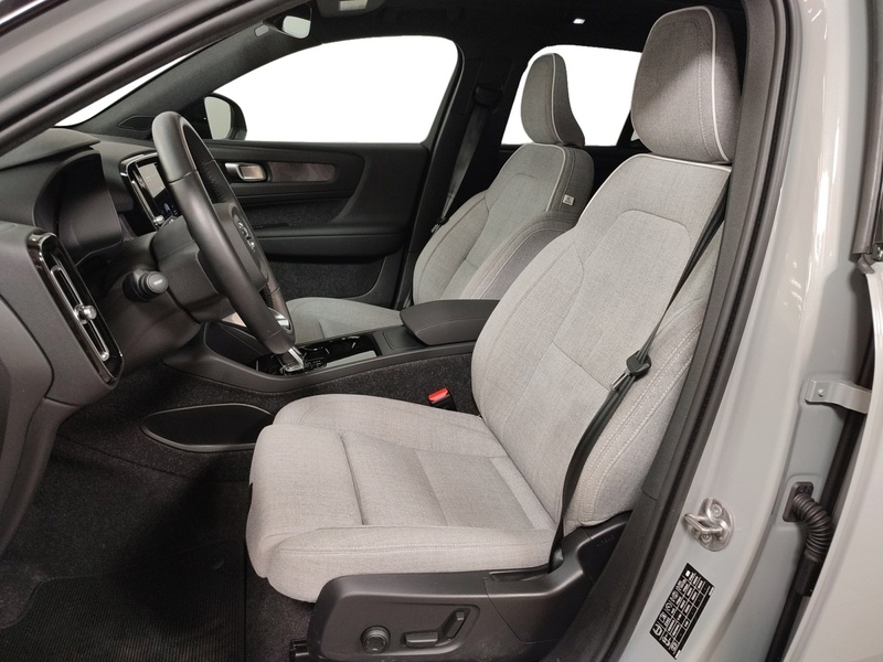 Volvo EX40 vaihtoauto