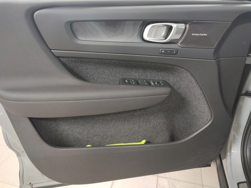 Volvo EX40 vaihtoauto