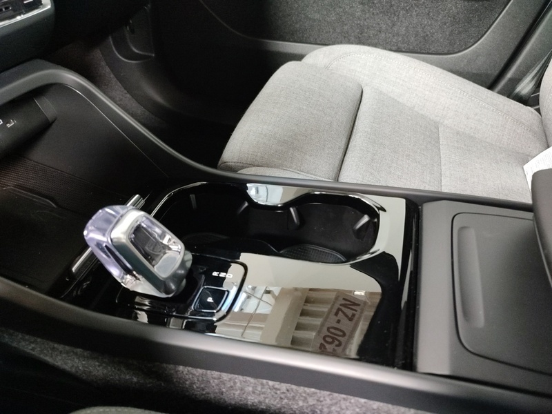 Volvo EX40 vaihtoauto