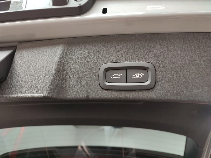 Volvo EX40 vaihtoauto