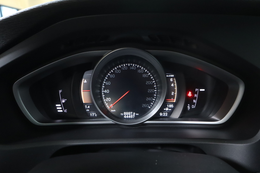 Volvo V40 Cross Country vaihtoauto