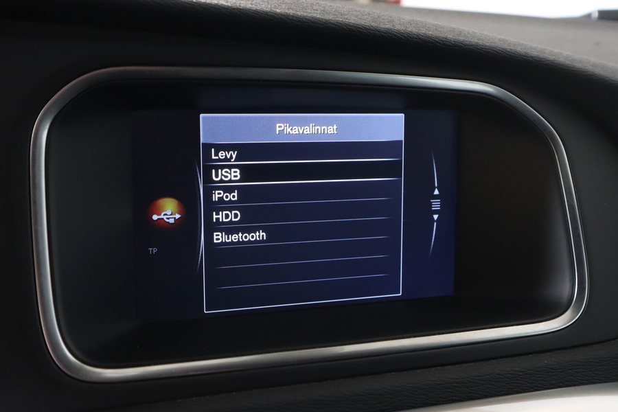 Volvo V40 Cross Country vaihtoauto