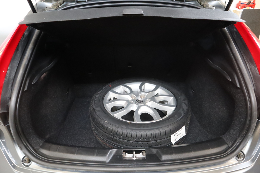 Volvo V40 Cross Country vaihtoauto