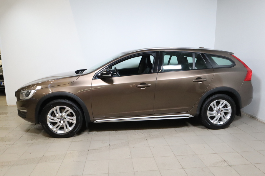 Volvo V60 Cross Country vaihtoauto