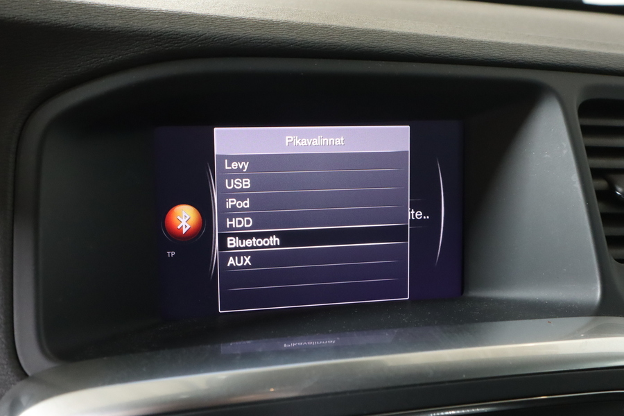 Volvo V60 Cross Country vaihtoauto