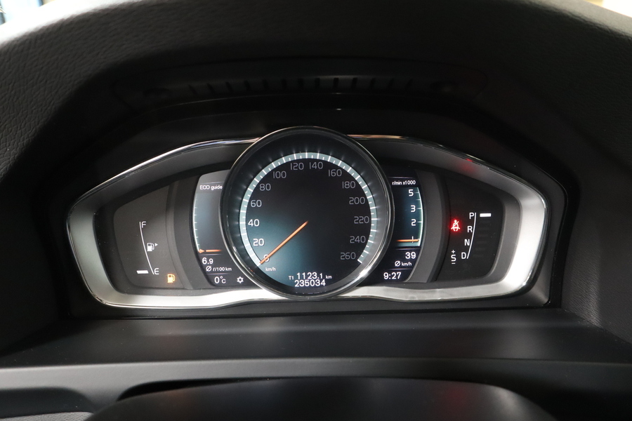 Volvo V60 Cross Country vaihtoauto