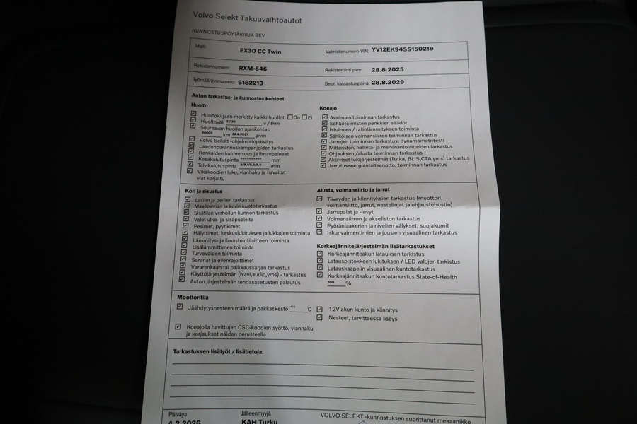 Volvo EX30 Cross Country vaihtoauto