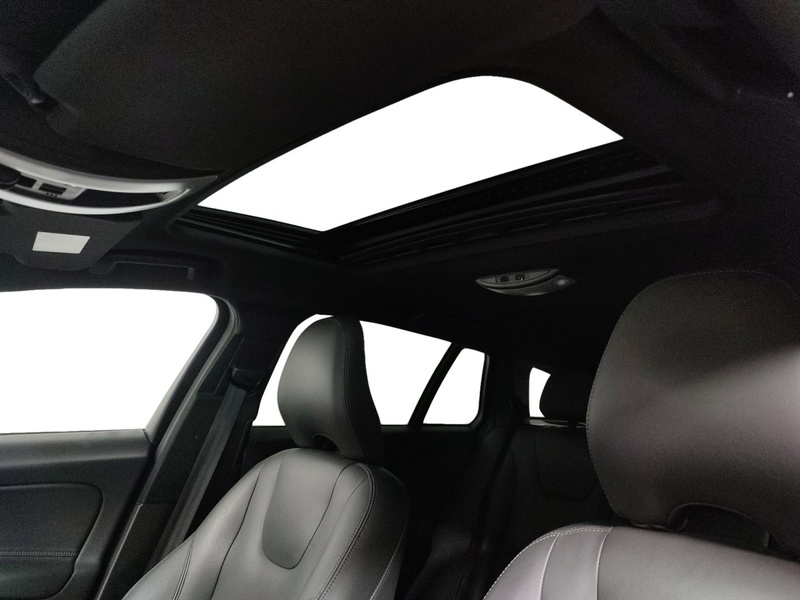 Volvo V60 Cross Country vaihtoauto