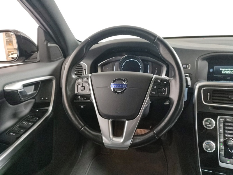 Volvo V60 Cross Country vaihtoauto