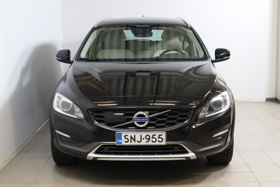 Volvo V60 Cross Country vaihtoauto