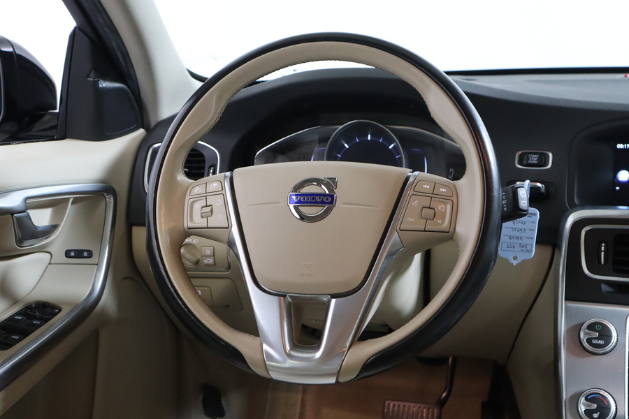 Volvo V60 Cross Country vaihtoauto