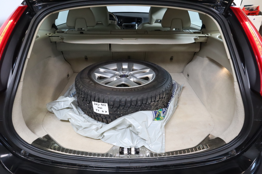 Volvo V60 Cross Country vaihtoauto