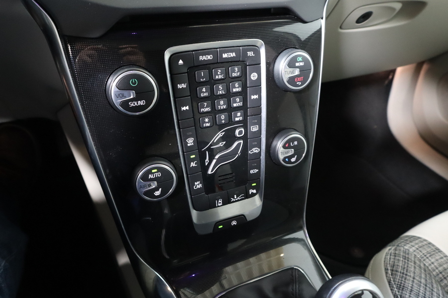 Volvo V40 Cross Country vaihtoauto