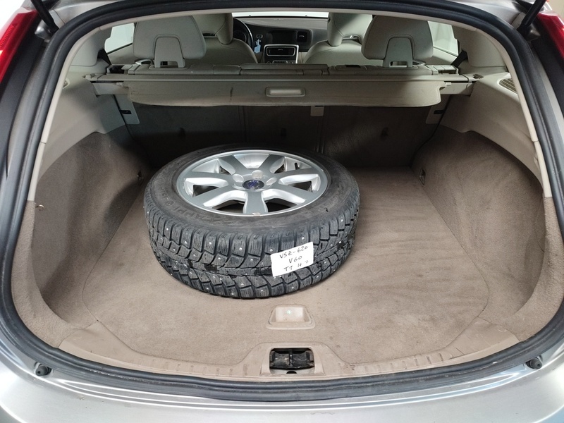 Volvo V60 vaihtoauto