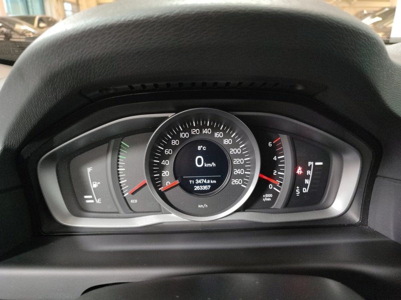 Volvo V70 vaihtoauto