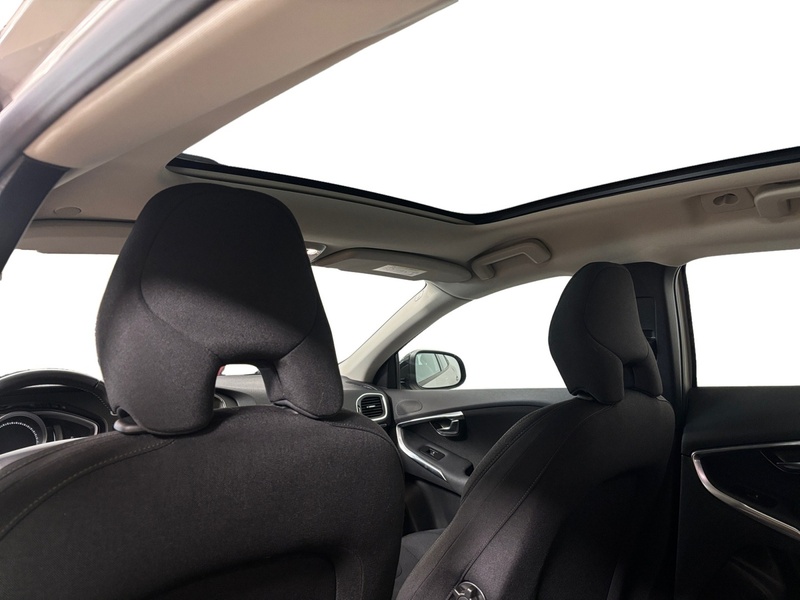 Volvo V40 Cross Country vaihtoauto