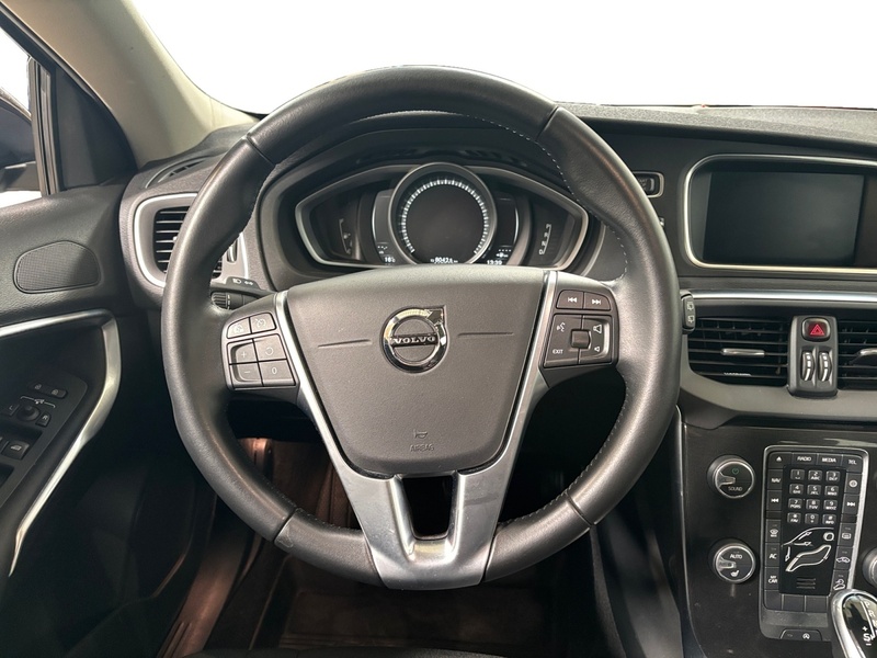 Volvo V40 Cross Country vaihtoauto