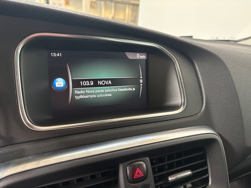 Volvo V40 Cross Country vaihtoauto