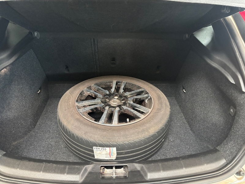 Volvo V40 Cross Country vaihtoauto