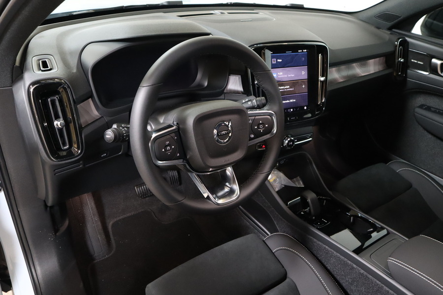 Volvo EC40 vaihtoauto