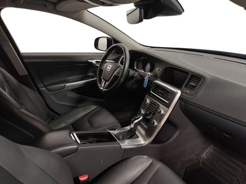 Volvo V60 Cross Country vaihtoauto