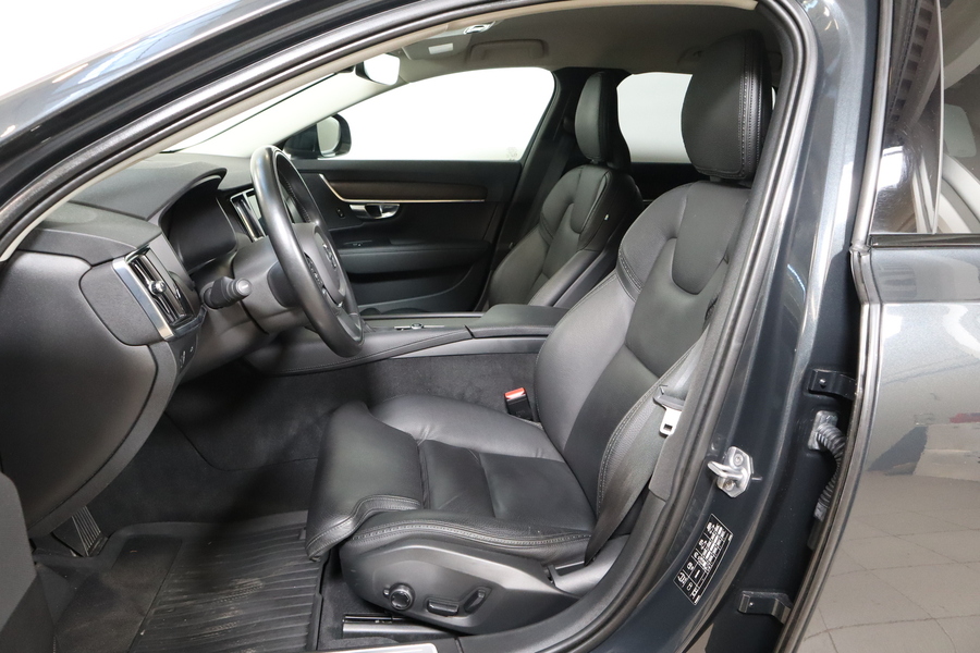 Volvo V90 Cross Country vaihtoauto