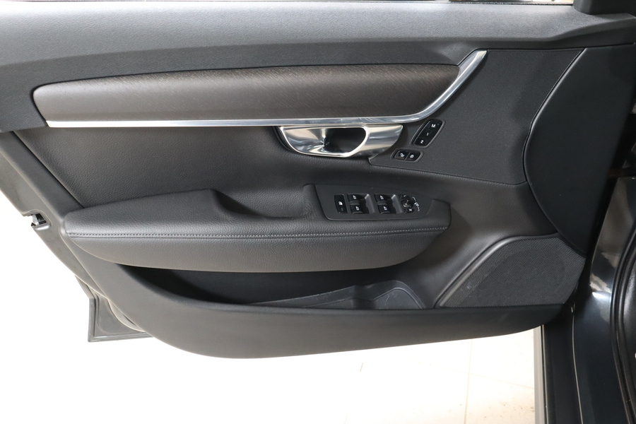 Volvo V90 Cross Country vaihtoauto