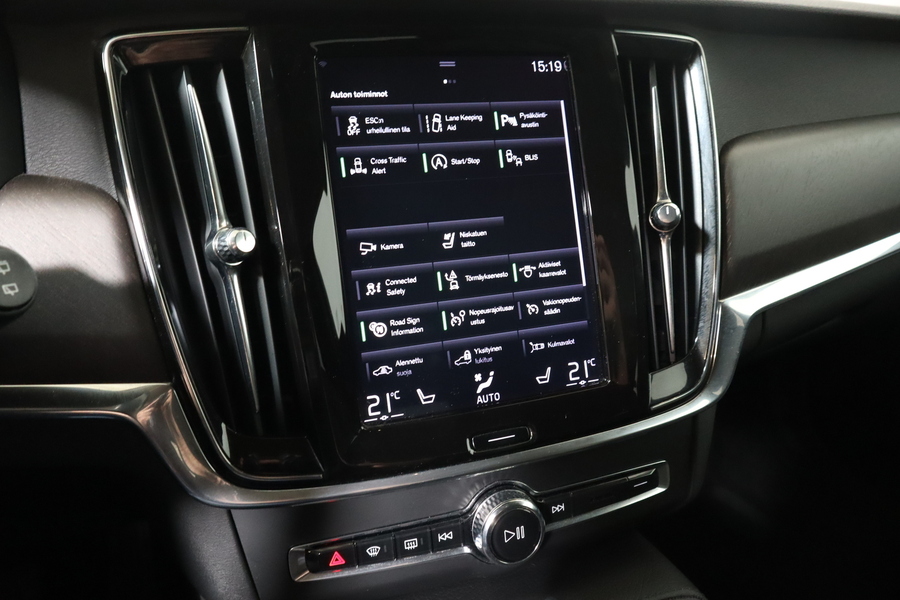 Volvo V90 Cross Country vaihtoauto