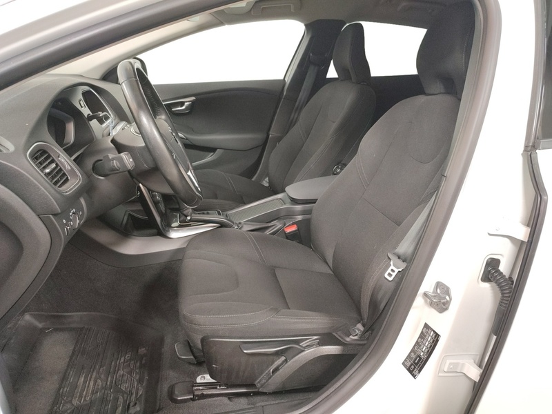 Volvo V40 Cross Country vaihtoauto