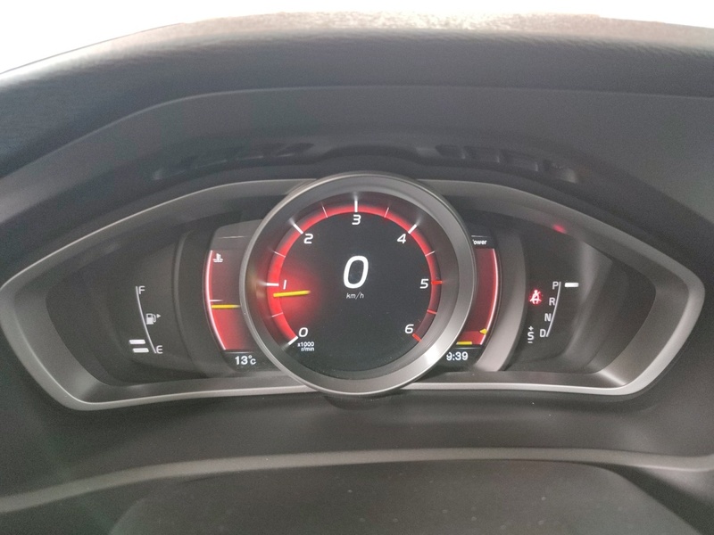 Volvo V40 Cross Country vaihtoauto