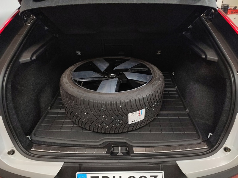 Volvo C40 vaihtoauto