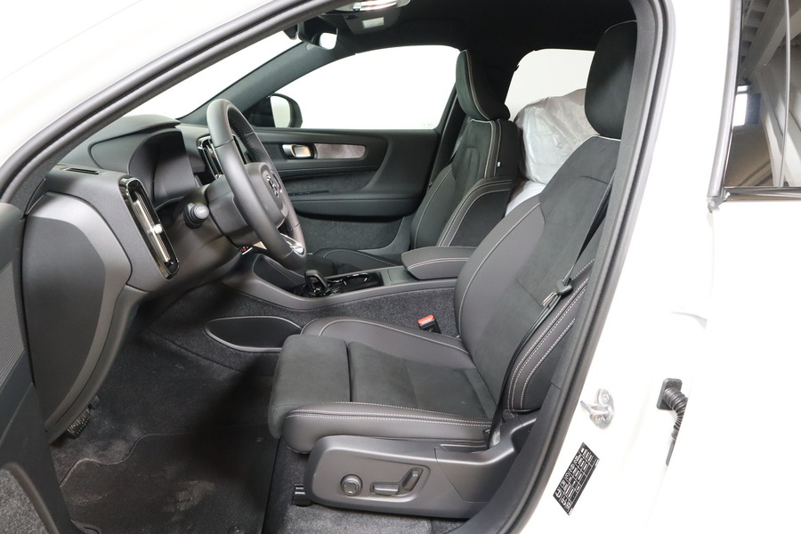 Volvo EX40 vaihtoauto