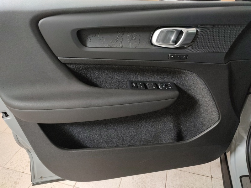 Volvo EX40 vaihtoauto