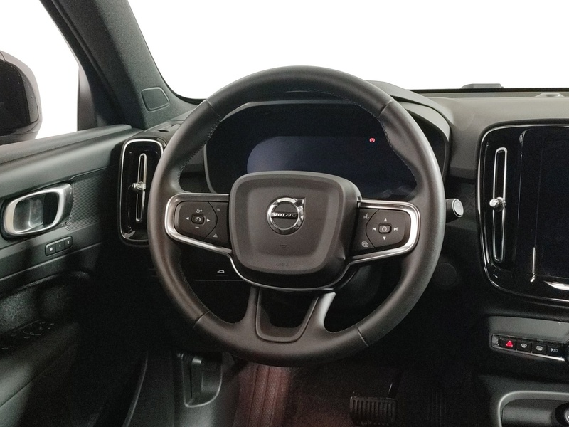 Volvo EX40 vaihtoauto