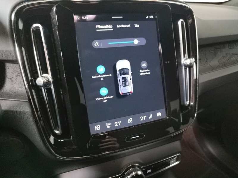 Volvo EX40 vaihtoauto