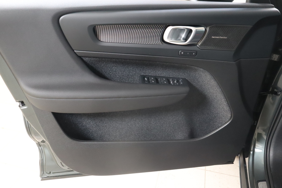 Volvo EX40 vaihtoauto