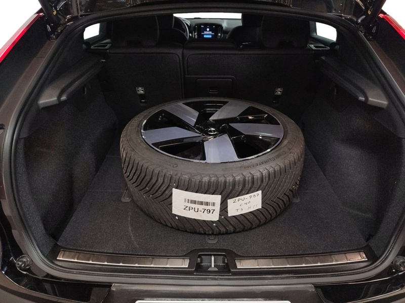 Volvo C40 vaihtoauto