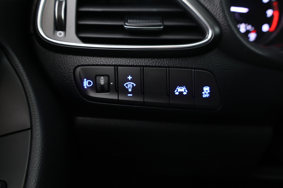 Hyundai i30 5d vaihtoauto